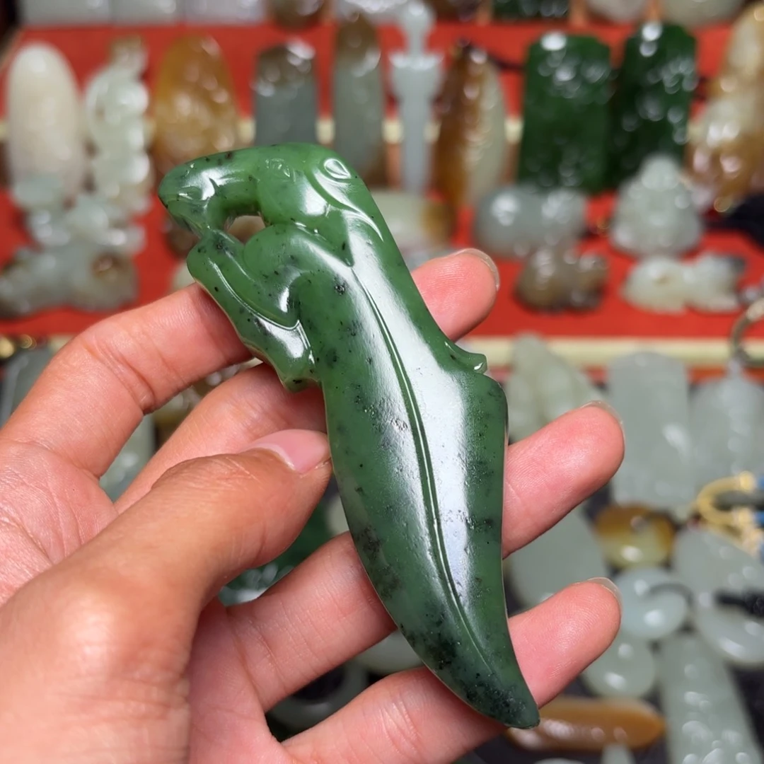 和田玉未镶嵌颈饰陪****站