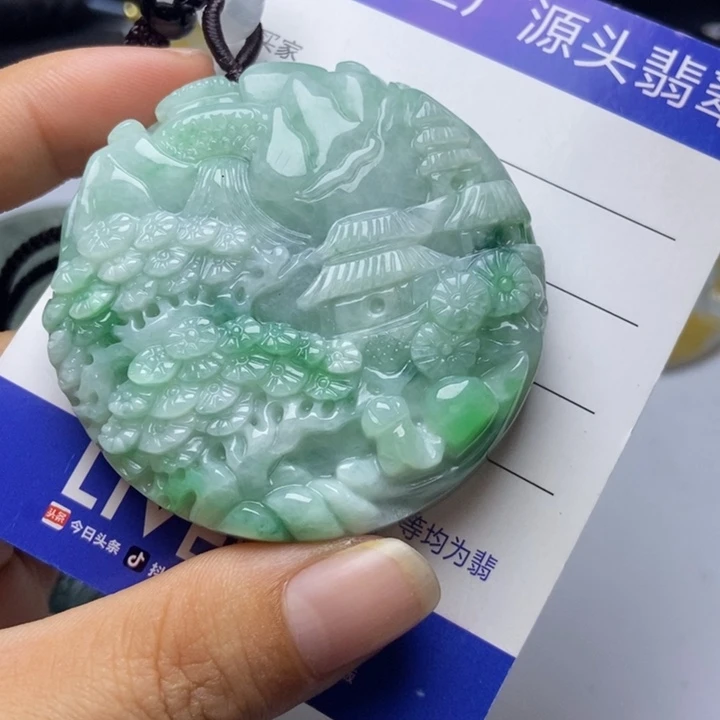 翡翠未镶嵌颈饰翡翠