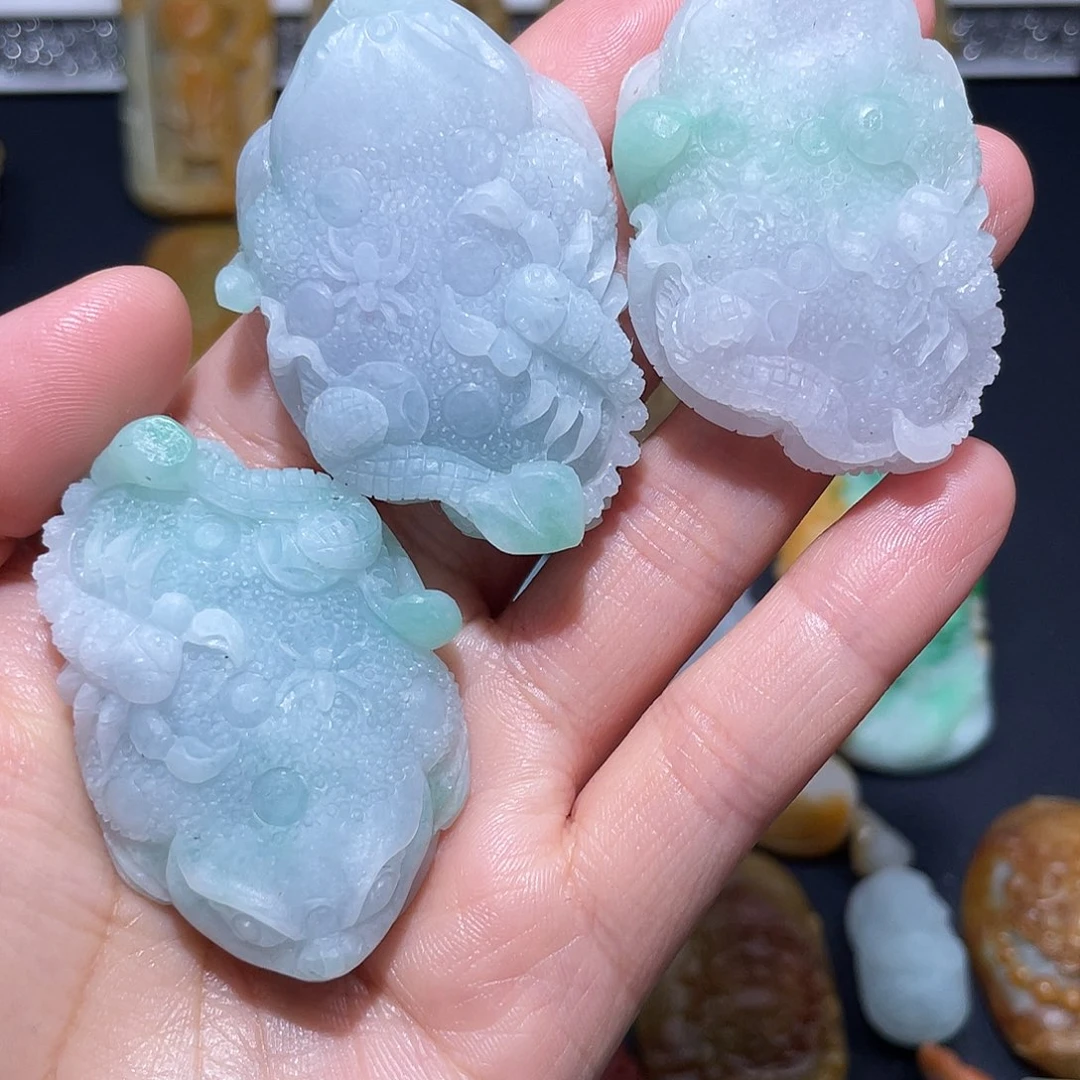 定制翡翠未镶嵌芒**冰翡翠