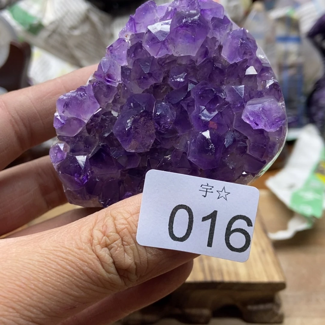 紫晶天然水晶摆件未镶嵌