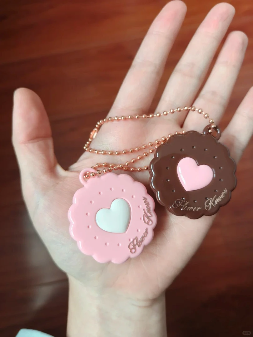 花知晓甜心小熊单色腮红眼影mini挂件