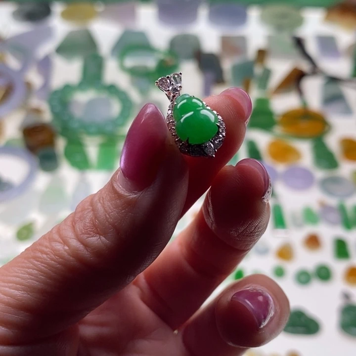 翡翠未镶嵌挂件天然翡翠