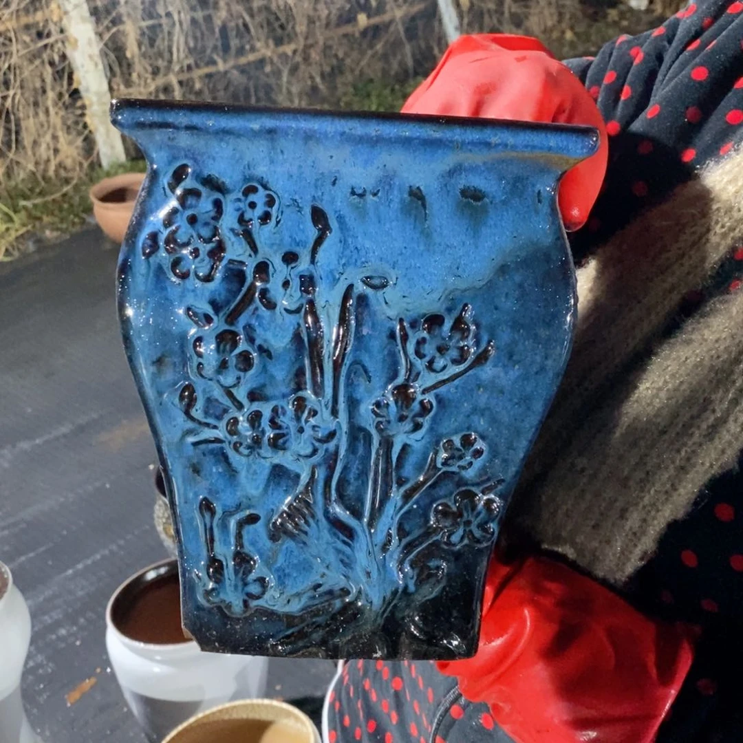 红陶口20高23～～～