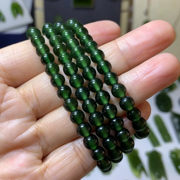 岫玉颈饰未镶嵌感****你串串