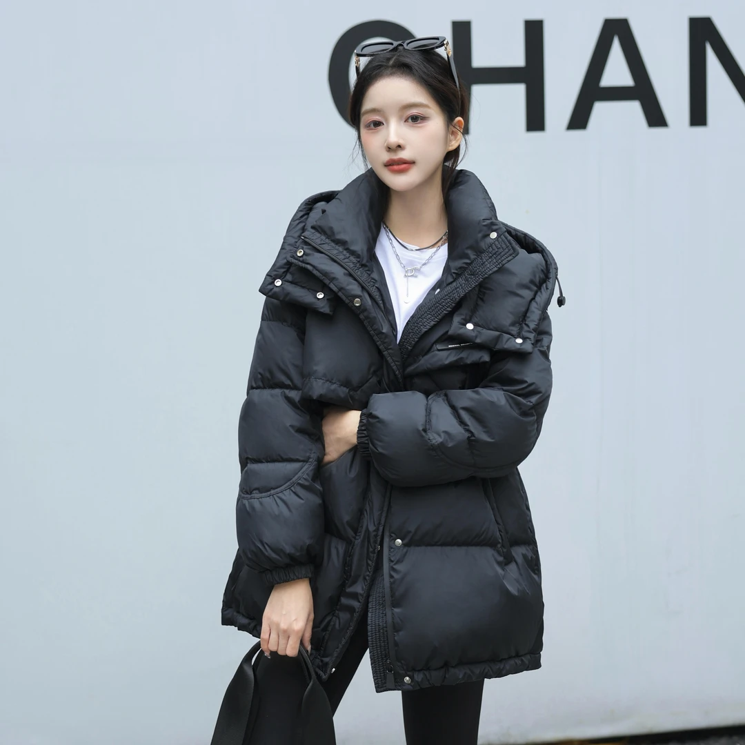 新款连帽羽绒服女条纹袖子拼接外套保暖女士上衣241108