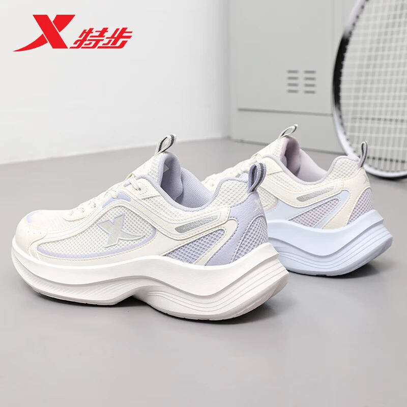 特步女鞋运动鞋子2025冬季新款透气回弹跑步鞋减震跑鞋网面休闲鞋