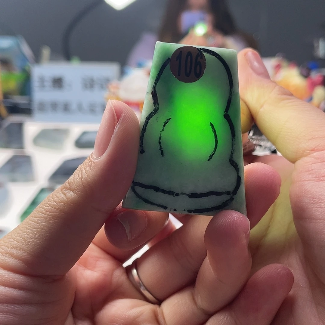 定制翡翠未镶嵌天然翡翠A货