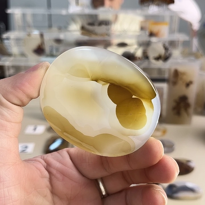 玛瑙/玉髓吊坠(不含链)未镶嵌穿**空