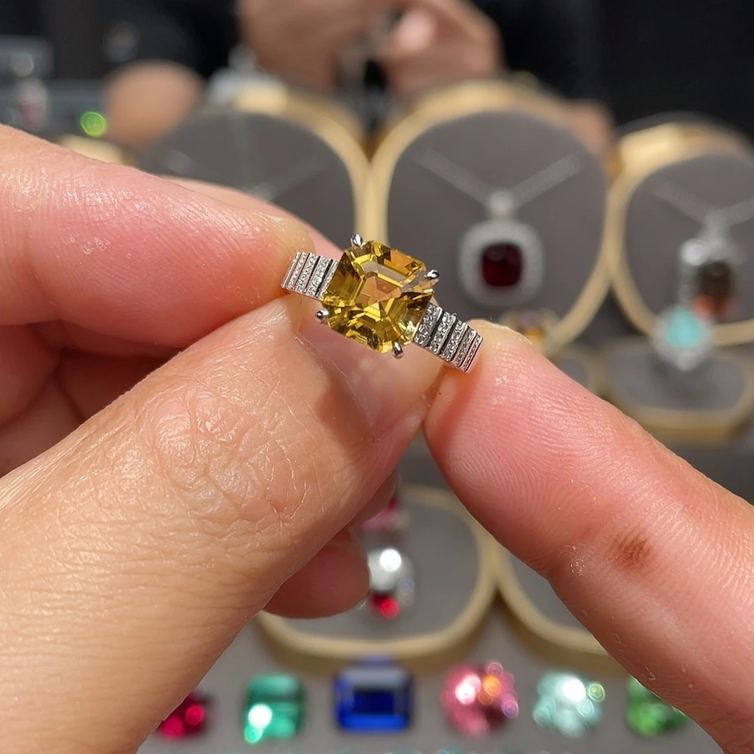 碧玺戒指18K金镶嵌3.26ct