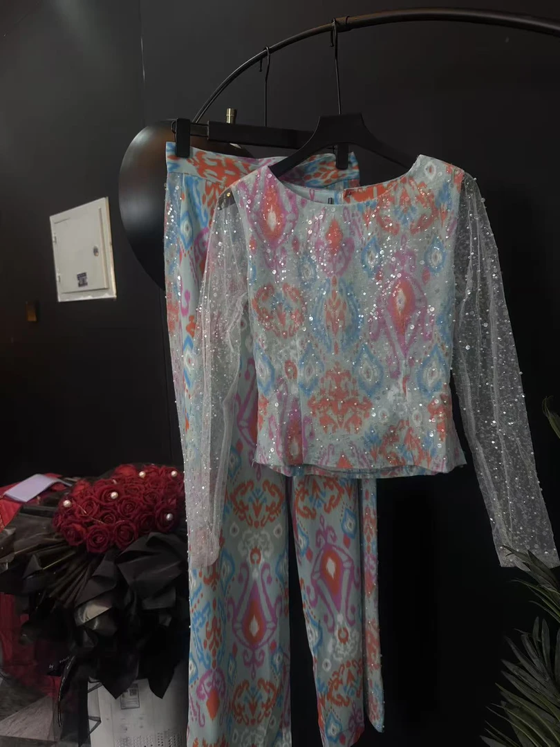 yipak girip 裤子套装