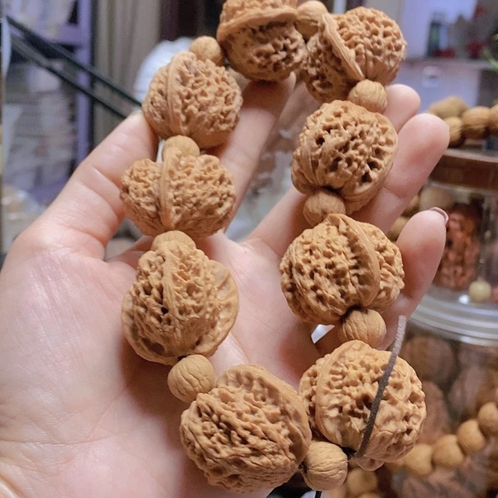 【闪购商品】文玩核桃把件32蚂蚁沟手持黄