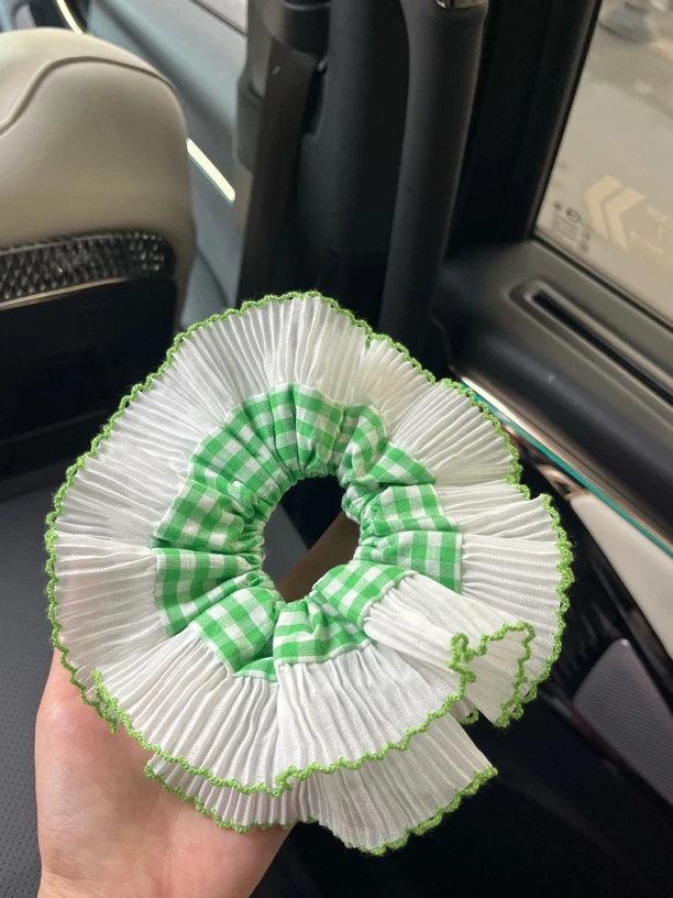 绿格布拼接绿花边发圈