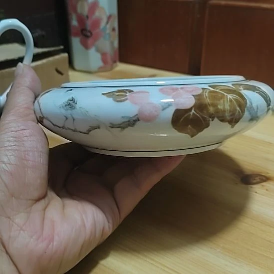 爱***。其他釉下五彩官窑陶瓷