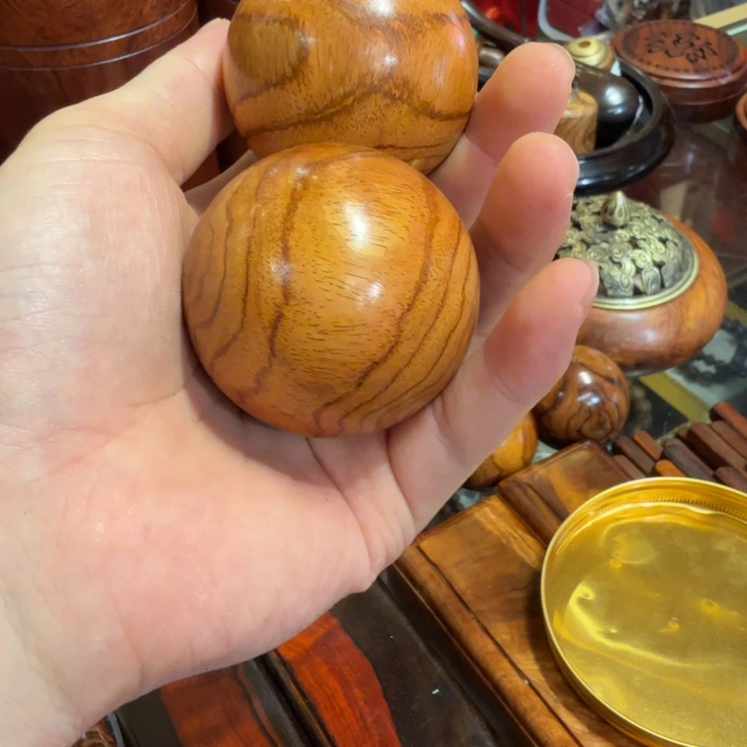 无***辈黄花梨/降香黄檀手球5.0