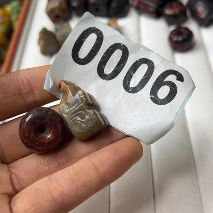 和田玉（糖玉）未镶嵌颈饰J****e