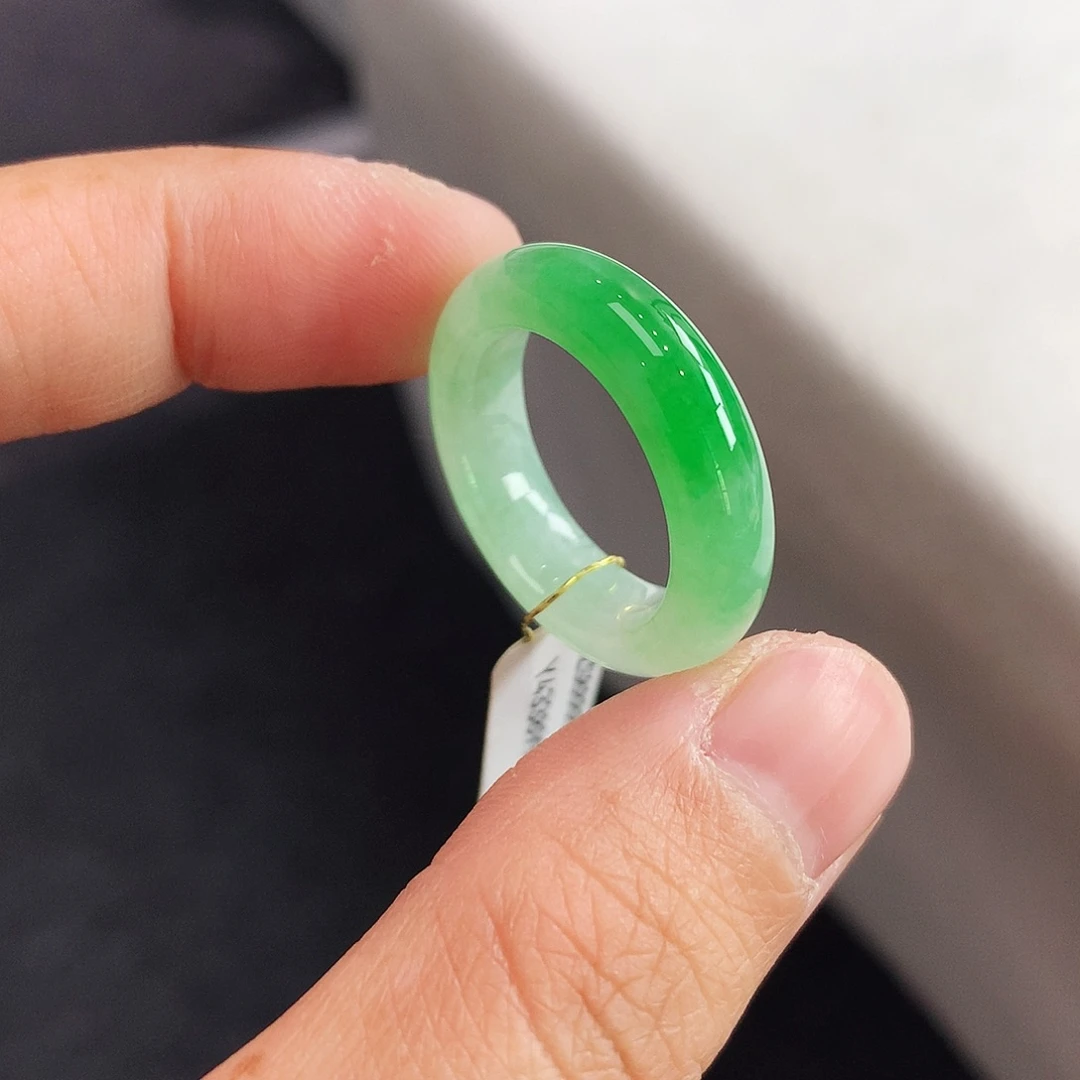 翡翠未镶嵌戒指16号