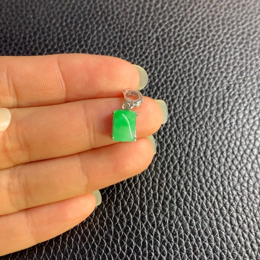 【闪购商品】翡翠吊坠(不含链)银S925镶嵌