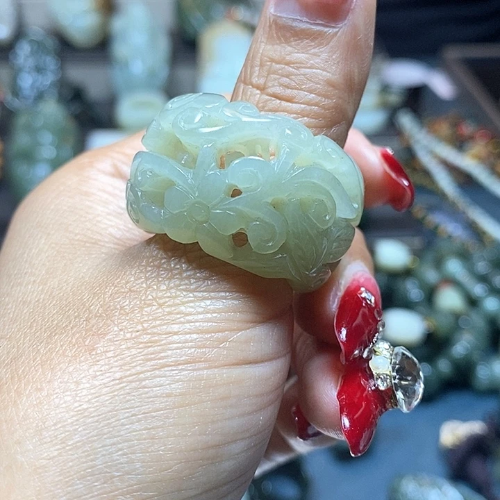 和田玉挂件未镶嵌