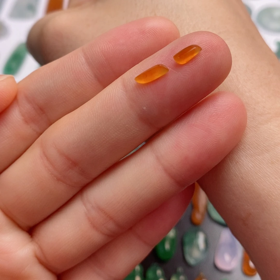 定制翡翠未镶嵌随行