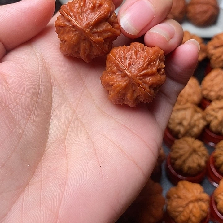 吊坠文玩核桃八棱