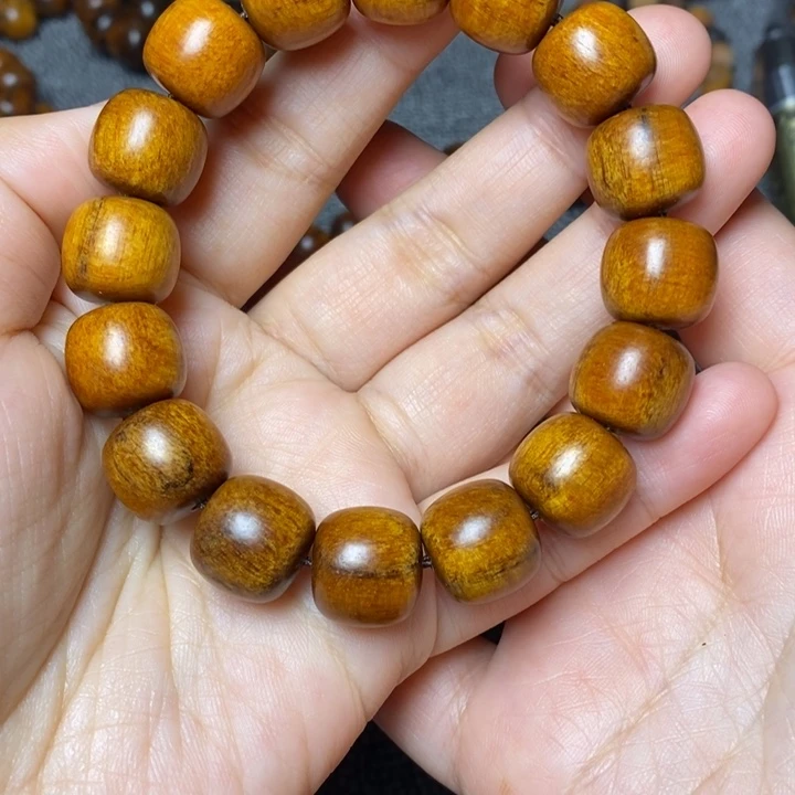 卡****C贡木手串印贡1314老型