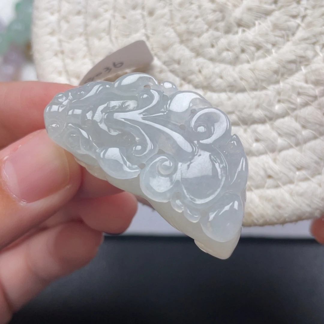 翡翠未镶嵌颈饰天然A货缅甸翡翠