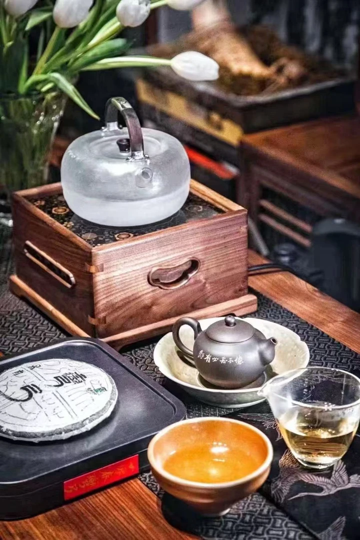 2025易武【弯弓】古树头春生普