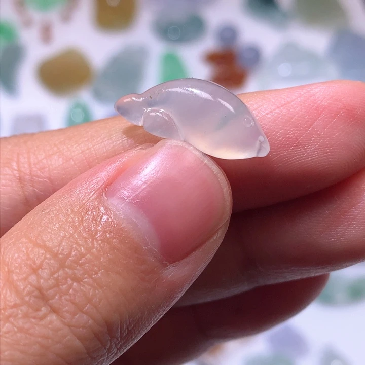 未镶嵌定制翡翠海豚