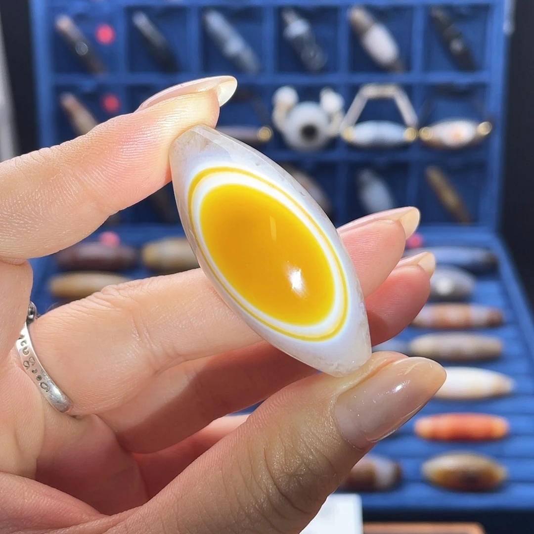 玛瑙/玉髓未镶嵌珠宝半成品