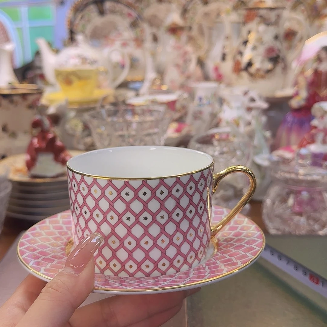 摆件欧洲瓷器收藏鉴赏