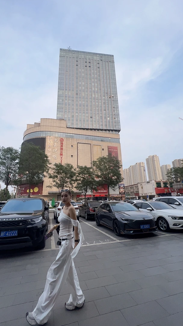 夏季新款白色牛仔裤
