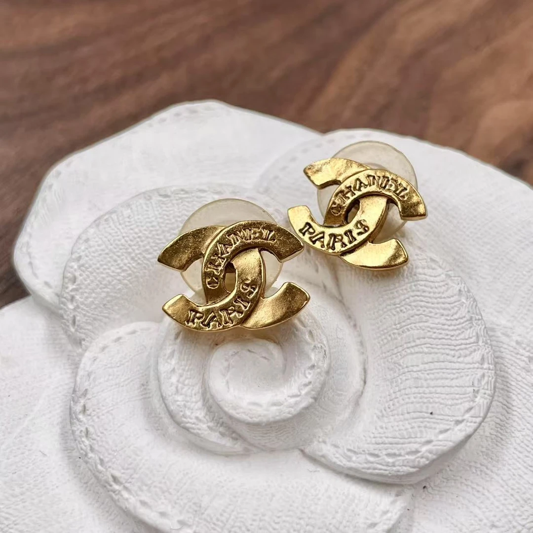 95新 Chanel/香奈儿 香奈儿金色康鹏耳钉/x05705