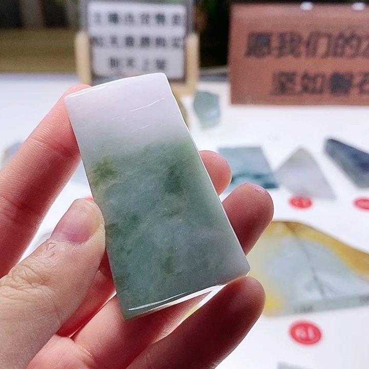 定制翡翠未镶嵌定制
