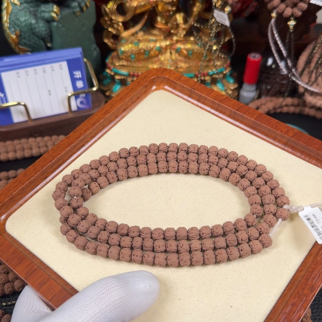 天****吊坠金刚菩提7.5mm+ 原桩佛手