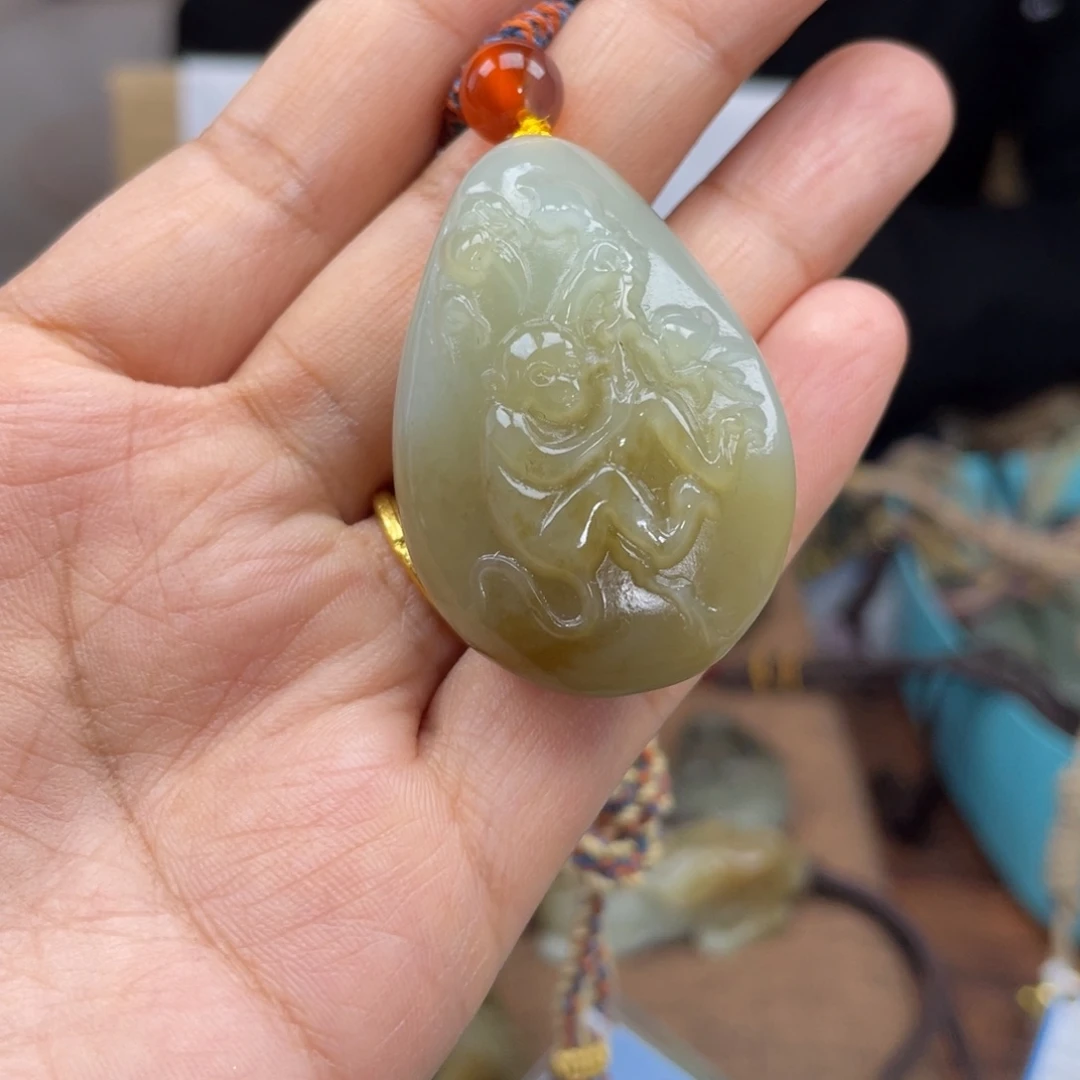 和田玉颈饰未镶嵌