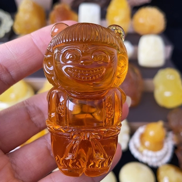 琥珀未镶嵌珠宝奇石