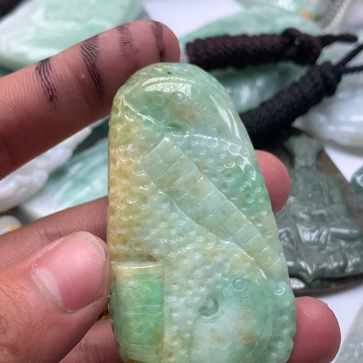 颈饰未镶嵌翡翠保真天然a货翡翠