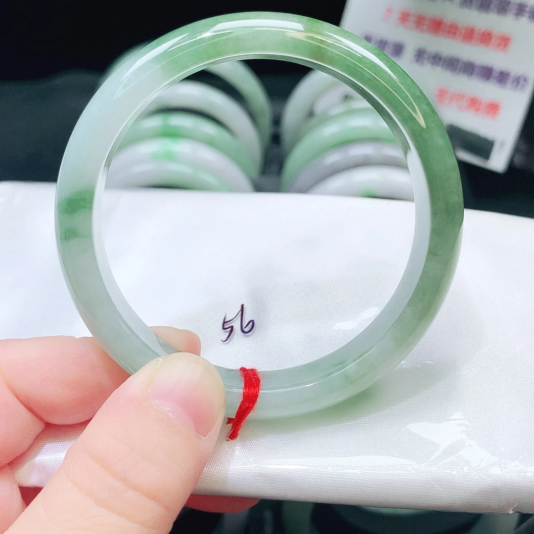 翡翠未镶嵌手镯531