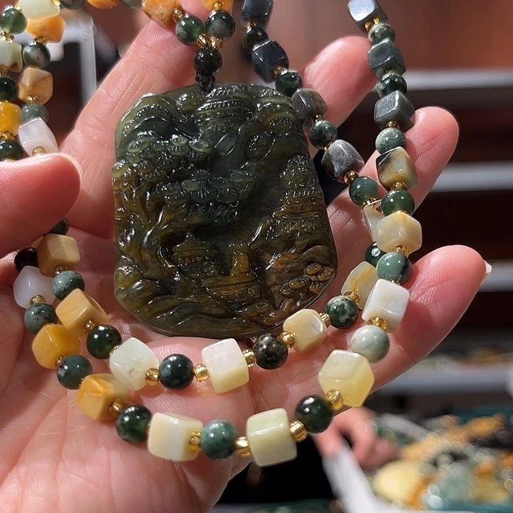 岫玉未镶嵌毛衣链