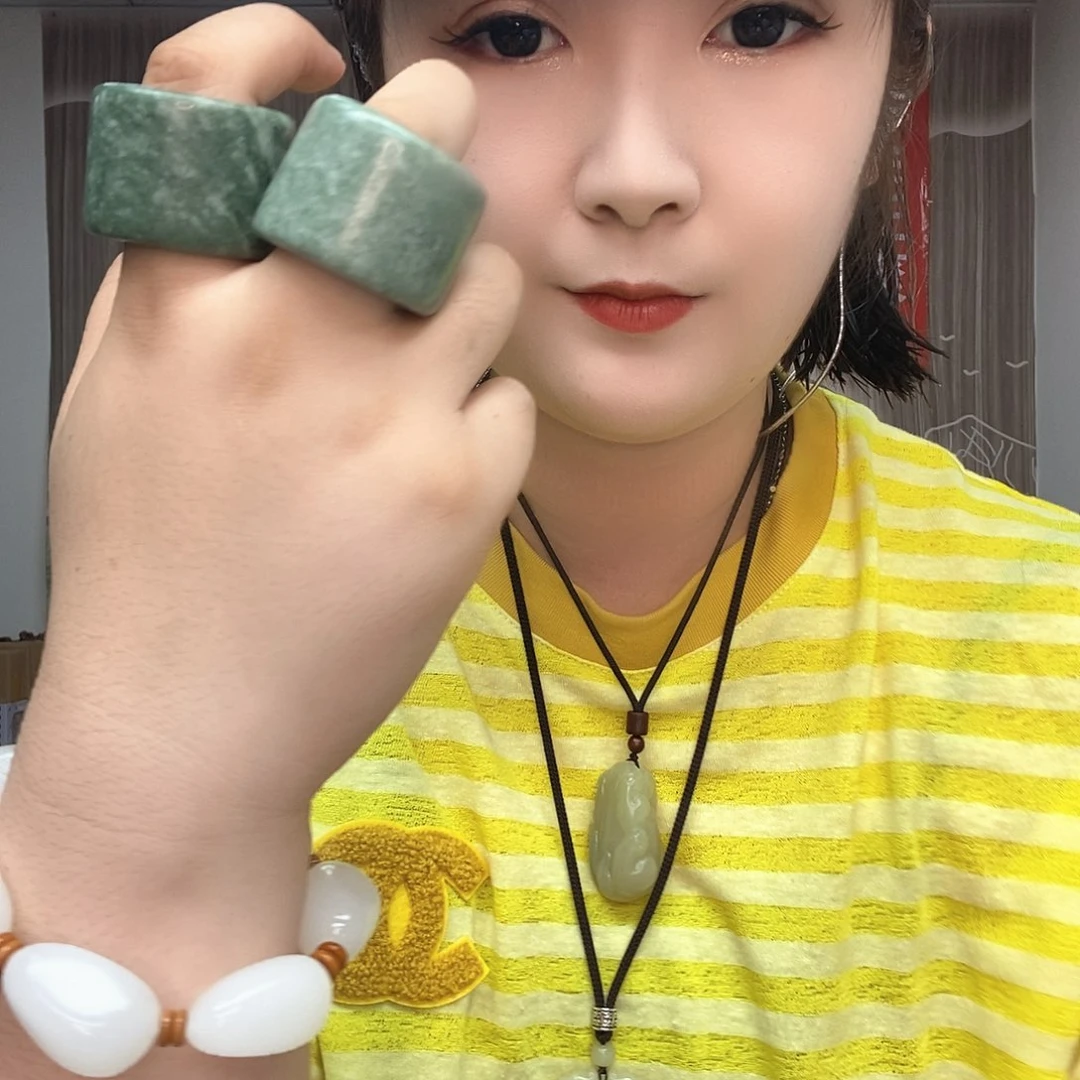蛇纹石玉未镶嵌戒指