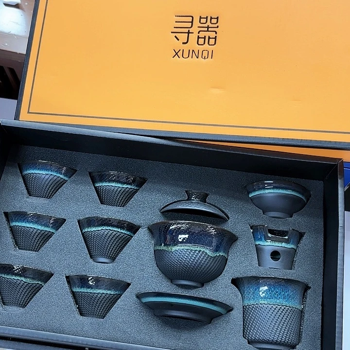 孤品茶具套装等。