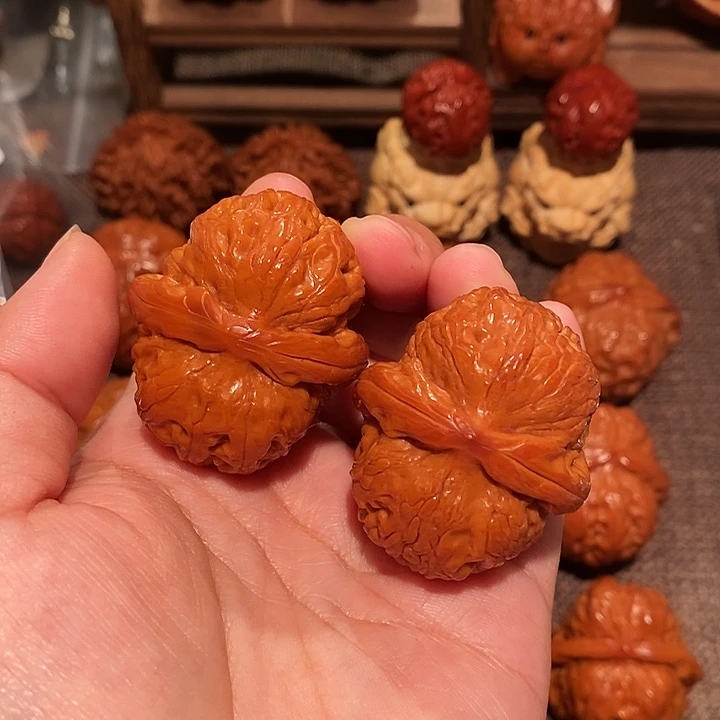 文玩核桃把件易*元宝1557