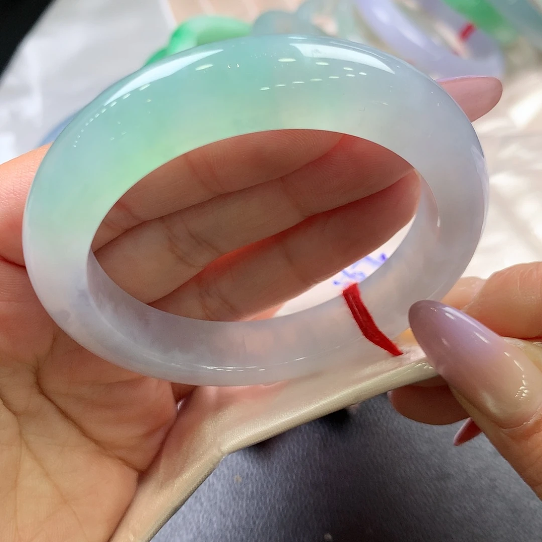 翡翠未镶嵌手镯56.7正