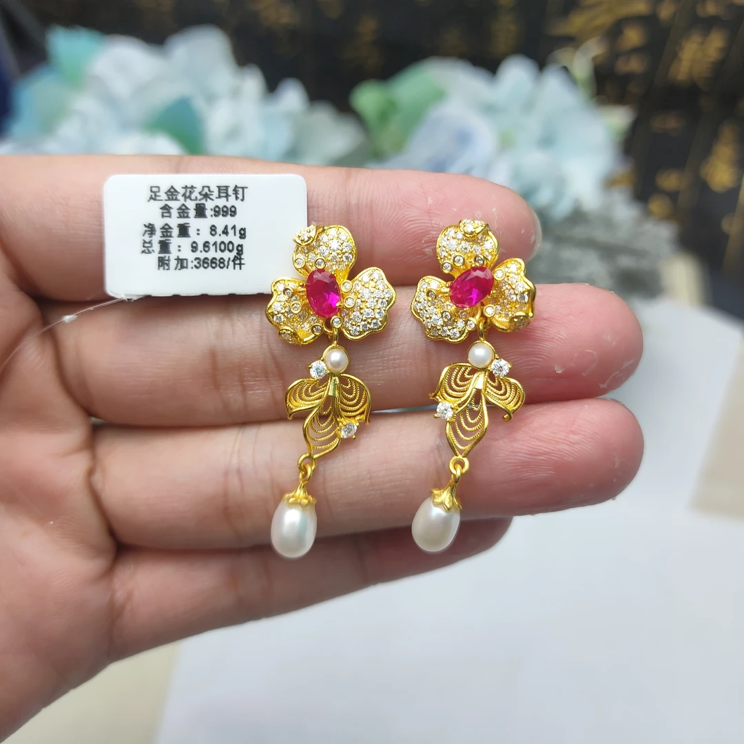 足金999镶嵌花朵耳饰
