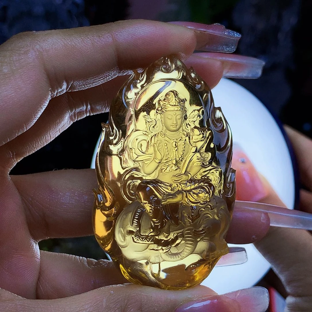 未镶嵌颈饰水晶善*，