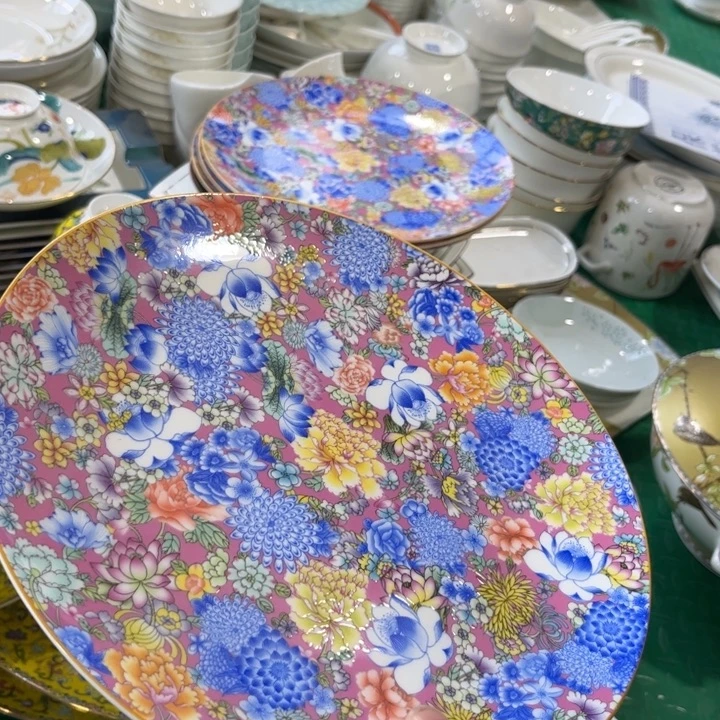 瓷片万花珐琅彩十寸盘一个哇塞