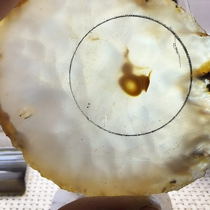 玛瑙/玉髓未镶嵌珠宝奇石