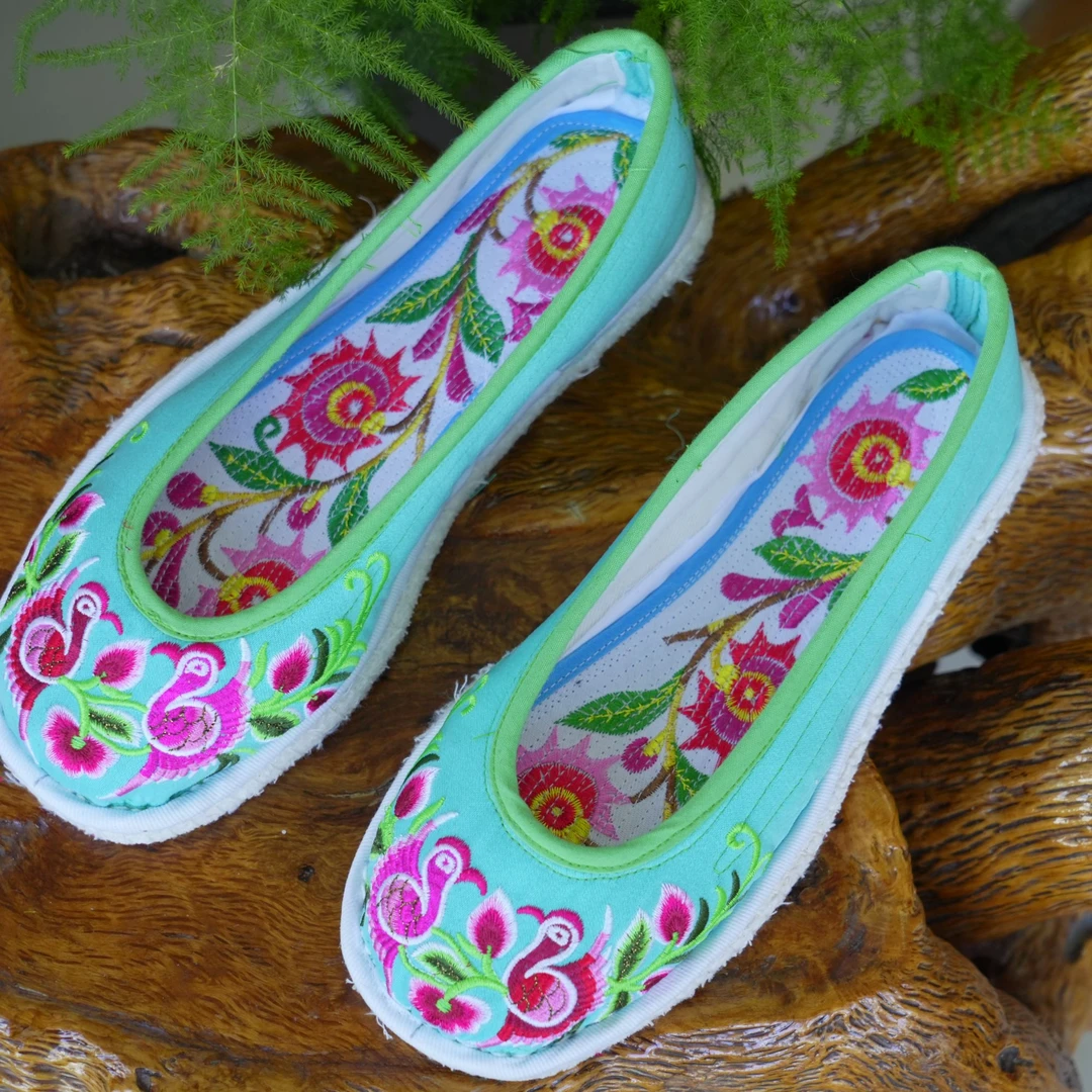 36码喜鹊女士小圆口绣花鞋手工纳底含鞋垫