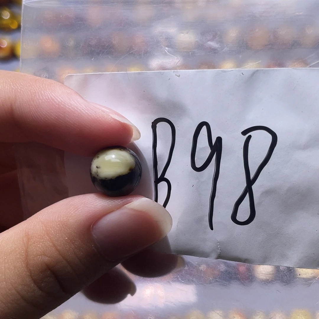 未镶嵌琥珀裸石11福利