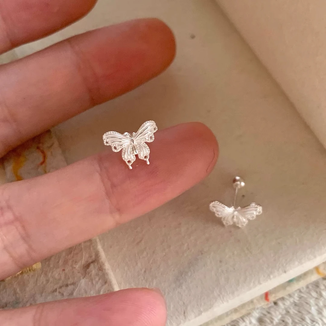 铜合金耳饰 冷淡风立体蝴蝶耳钉轻奢高级感耳饰小巧精致气质耳环